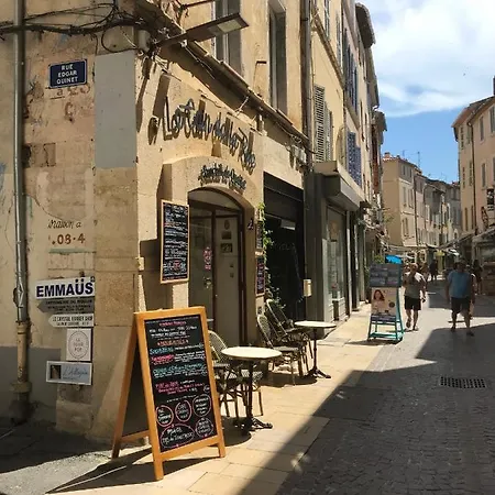 Captain'rest - Standing Vieux Port